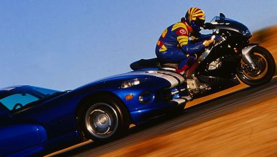 Motorcycle Racing vs. Car Racing: A Comparative Analysis of the Two Sports
